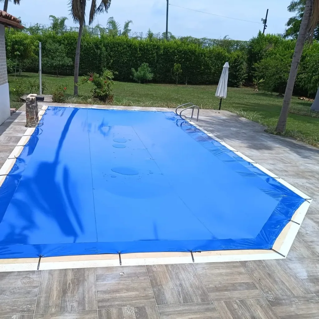 Accesorios de limpieza para piscinas